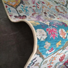 Load image into Gallery viewer, Vintage Classic Geometric Carpets